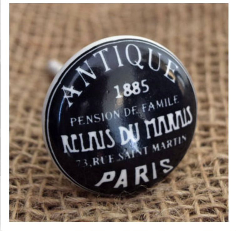 Ceramic ‘Antique’ knob - black with white writing