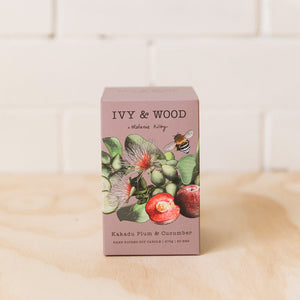 Ivy & Wood Scented Candle - Kakadu Plum & Cucumber