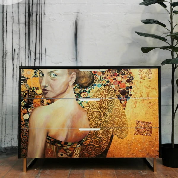 Beautiful Lady in Gold MINT by Michelle decoupage papers