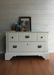 Buttercream - Dixie Belle Chalk Mineral Paint